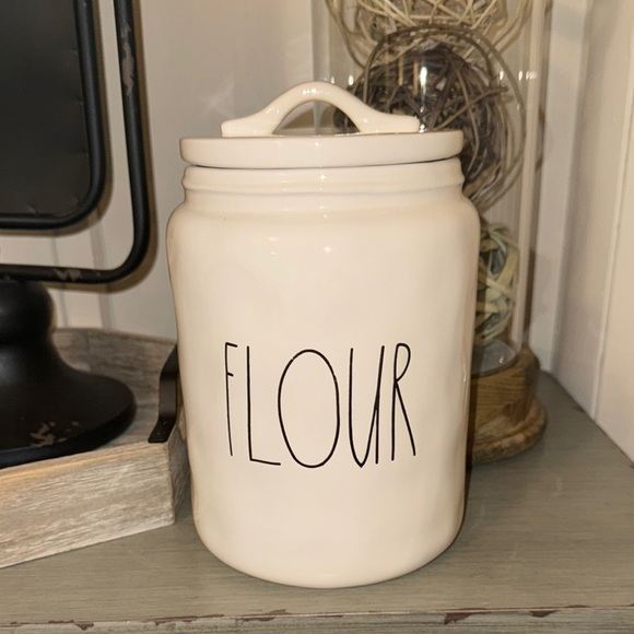 RAE DUNN Artisan Magenta White Ceramic ‘Flour’ Canister Cookie Jar Container - Picture 2 of 16